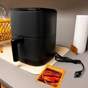 new! bought today, never used. turns out it’s too big for my kitchen